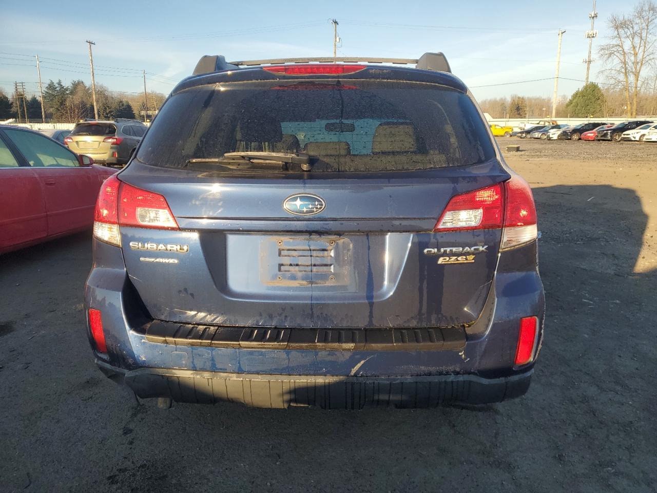 2010 Subaru Outback - Image 6