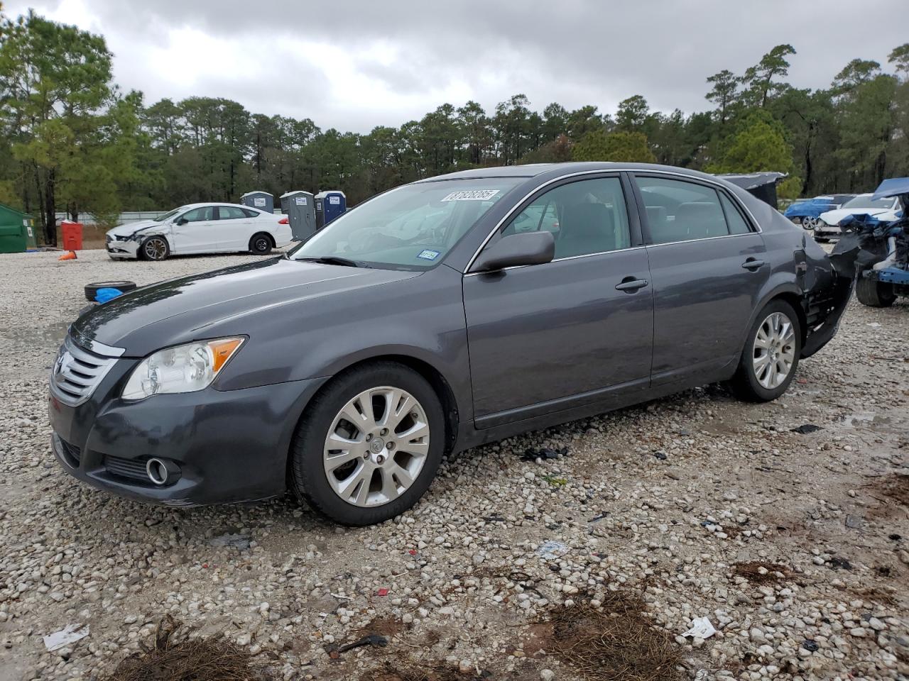 2008 Toyota Avalon - Image 1