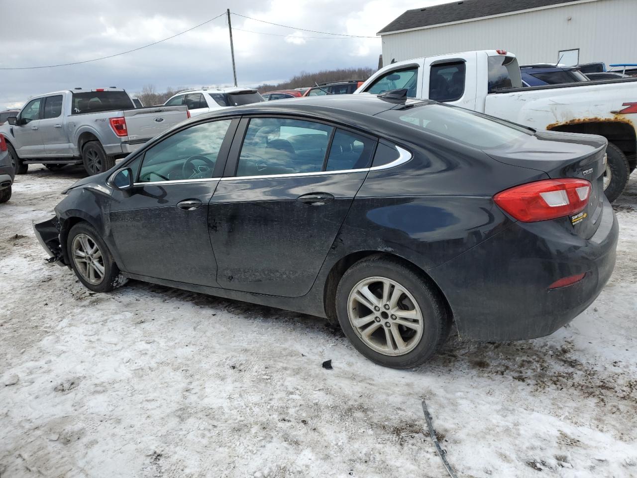 2017 Chevrolet Cruze - Image 2
