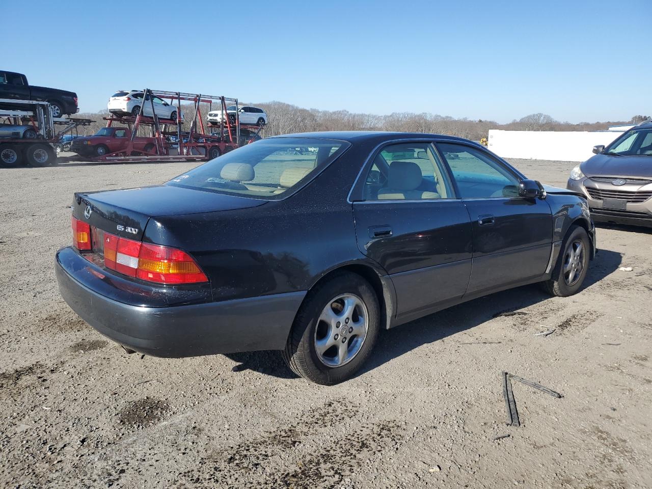 1998 Lexus ES - Image 3