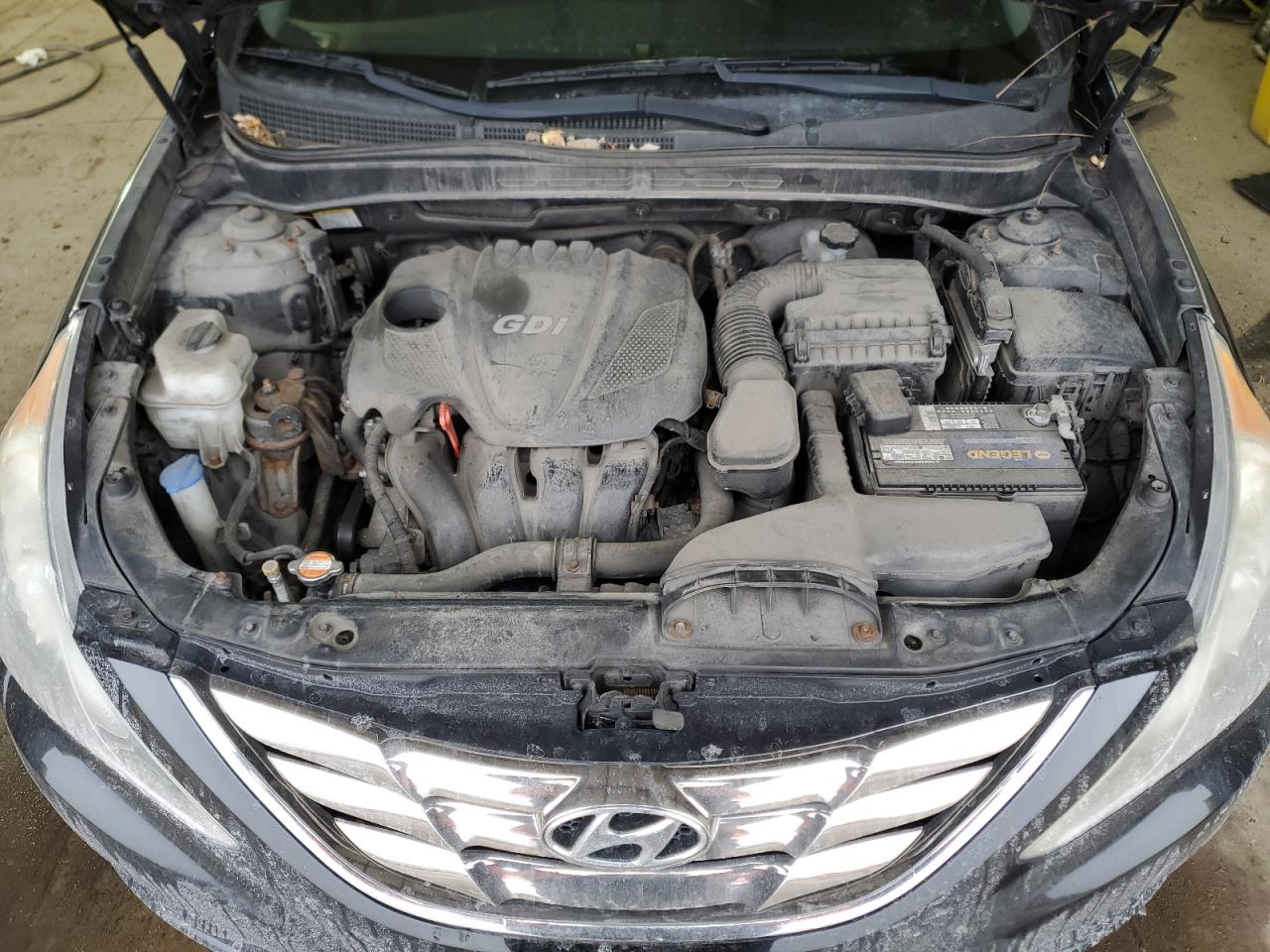 2011 Hyundai Sonata - Image 11