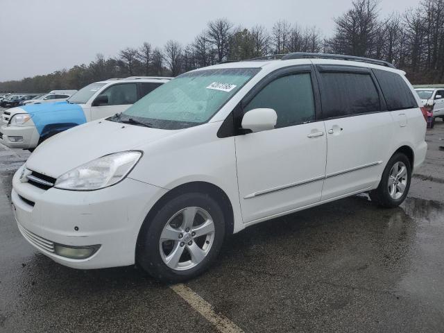 2004 Toyota Sienna Xle