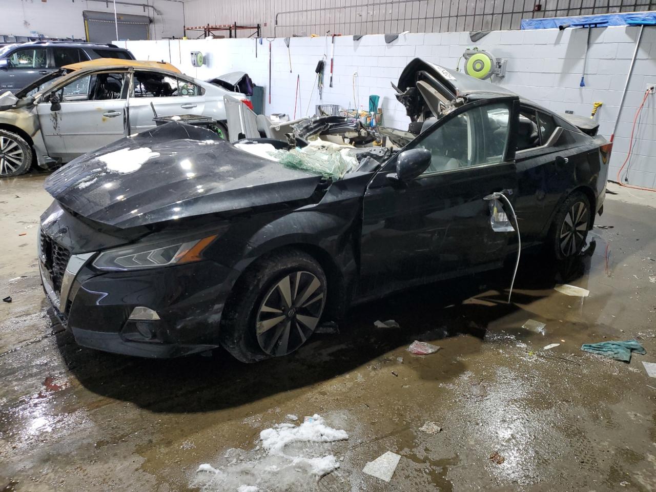 2019 Nissan Altima - Image 1