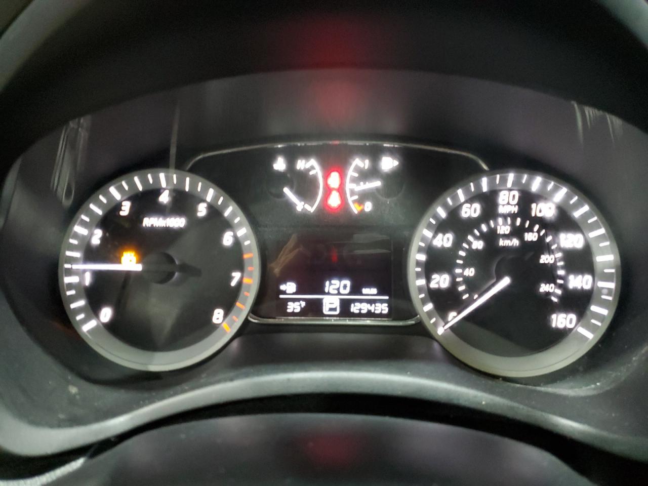 2015 Nissan Sentra - Image 9