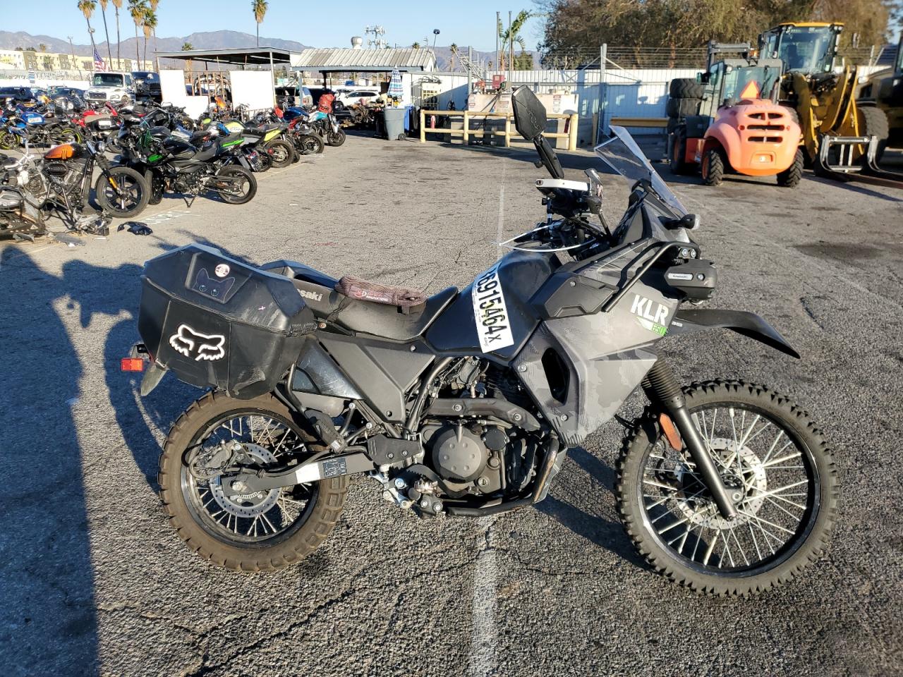 2023 Kawasaki Kl650 H продається в Van Nuys, CA - All Over