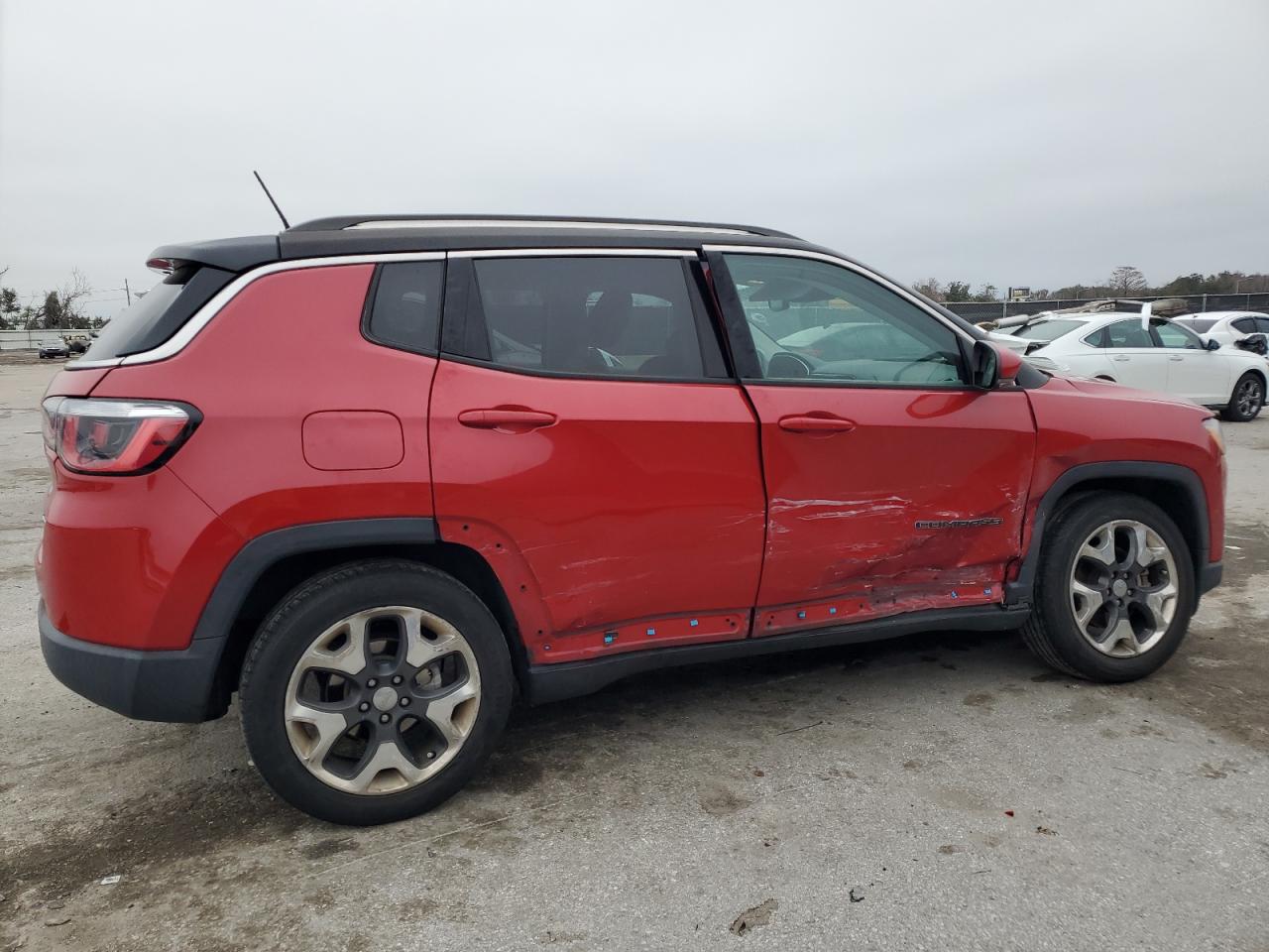 2019 Jeep Compass - Image 3
