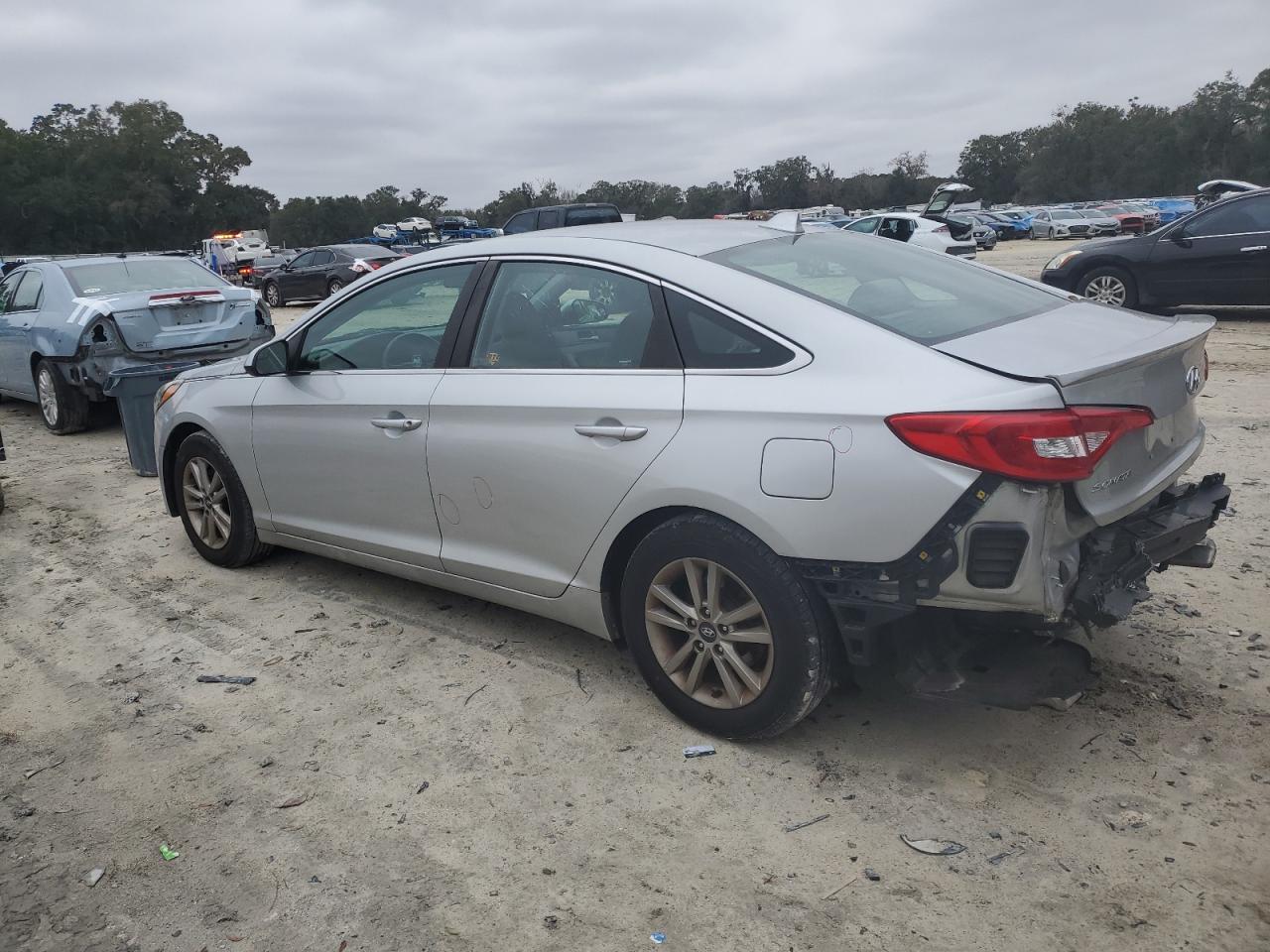 2016 Hyundai Sonata - Image 2