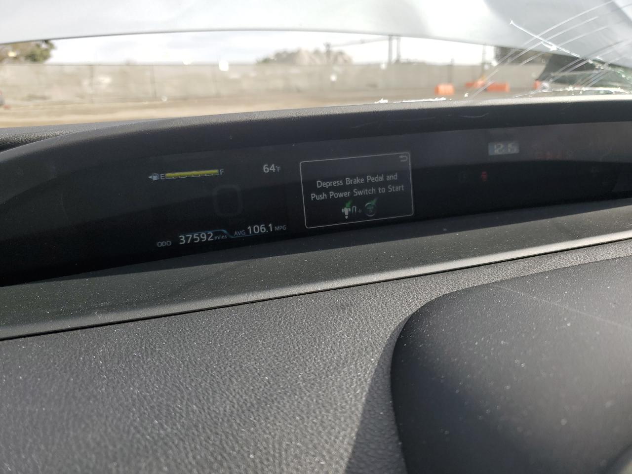 2022 Toyota Prius - Image 9