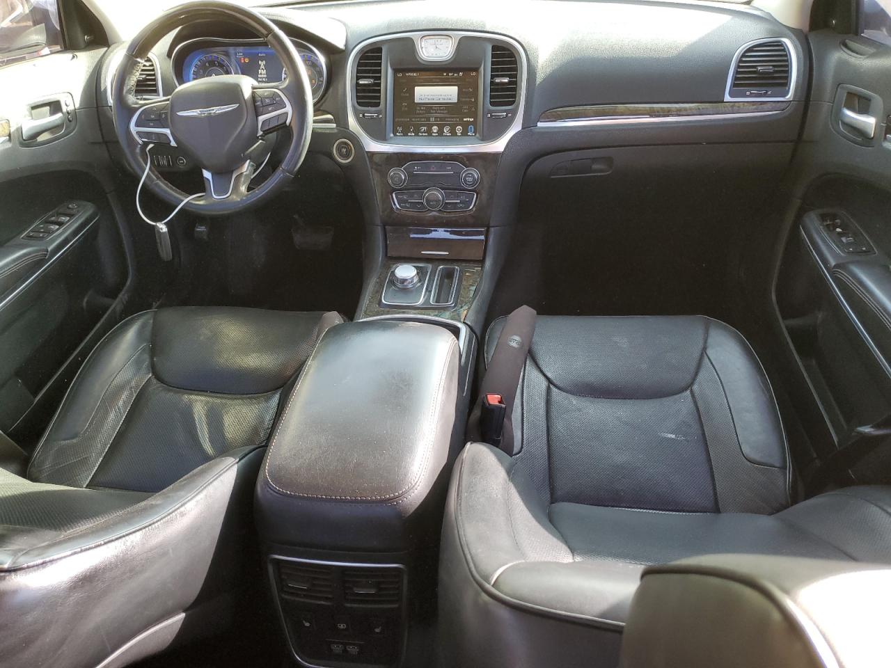 2016 Chrysler 300 - Image 8