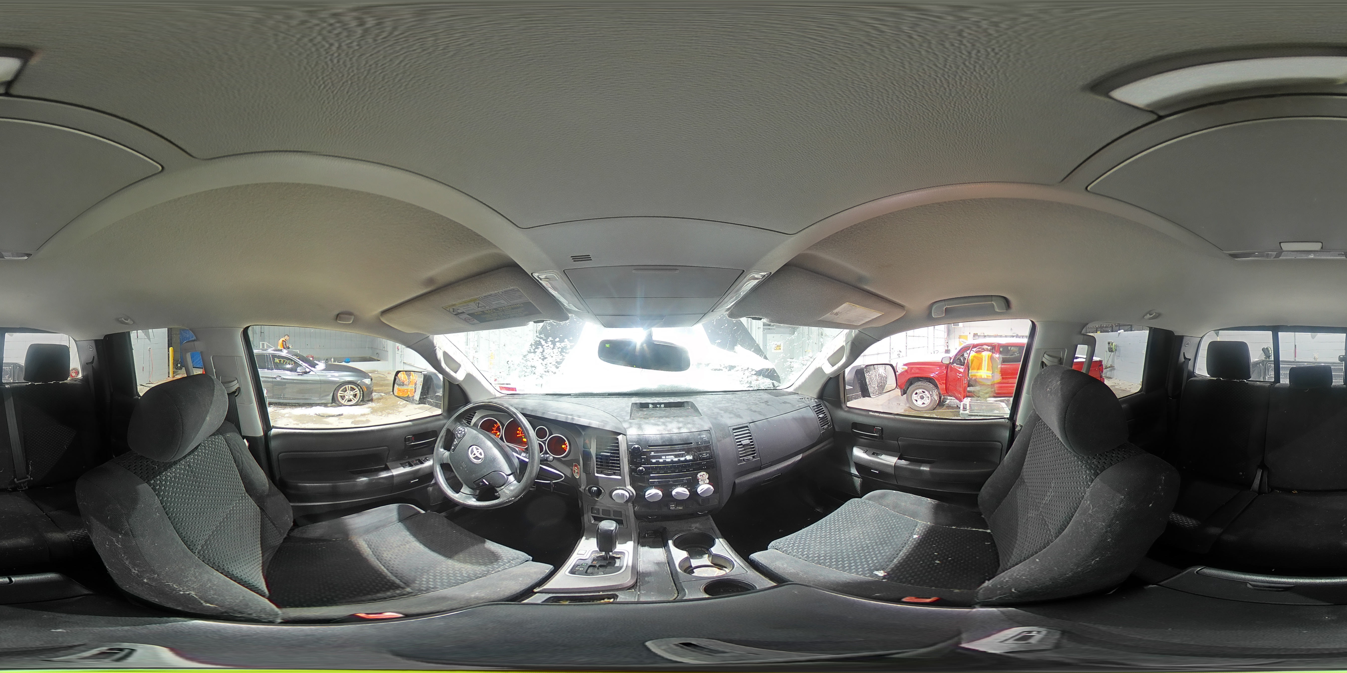 2011 Toyota Tundra - Image 12