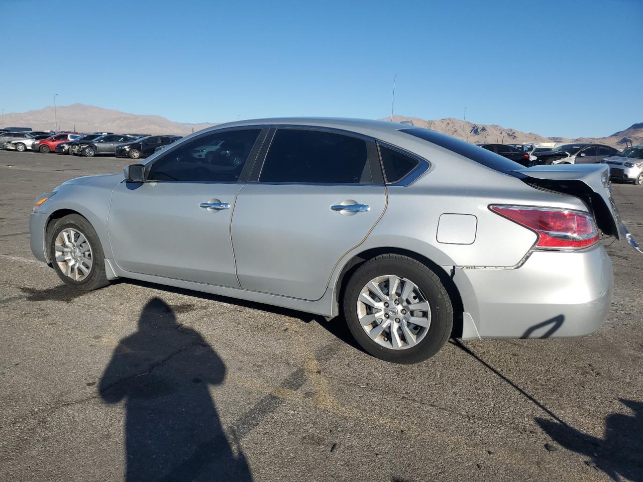 2015 Nissan Altima - Image 2