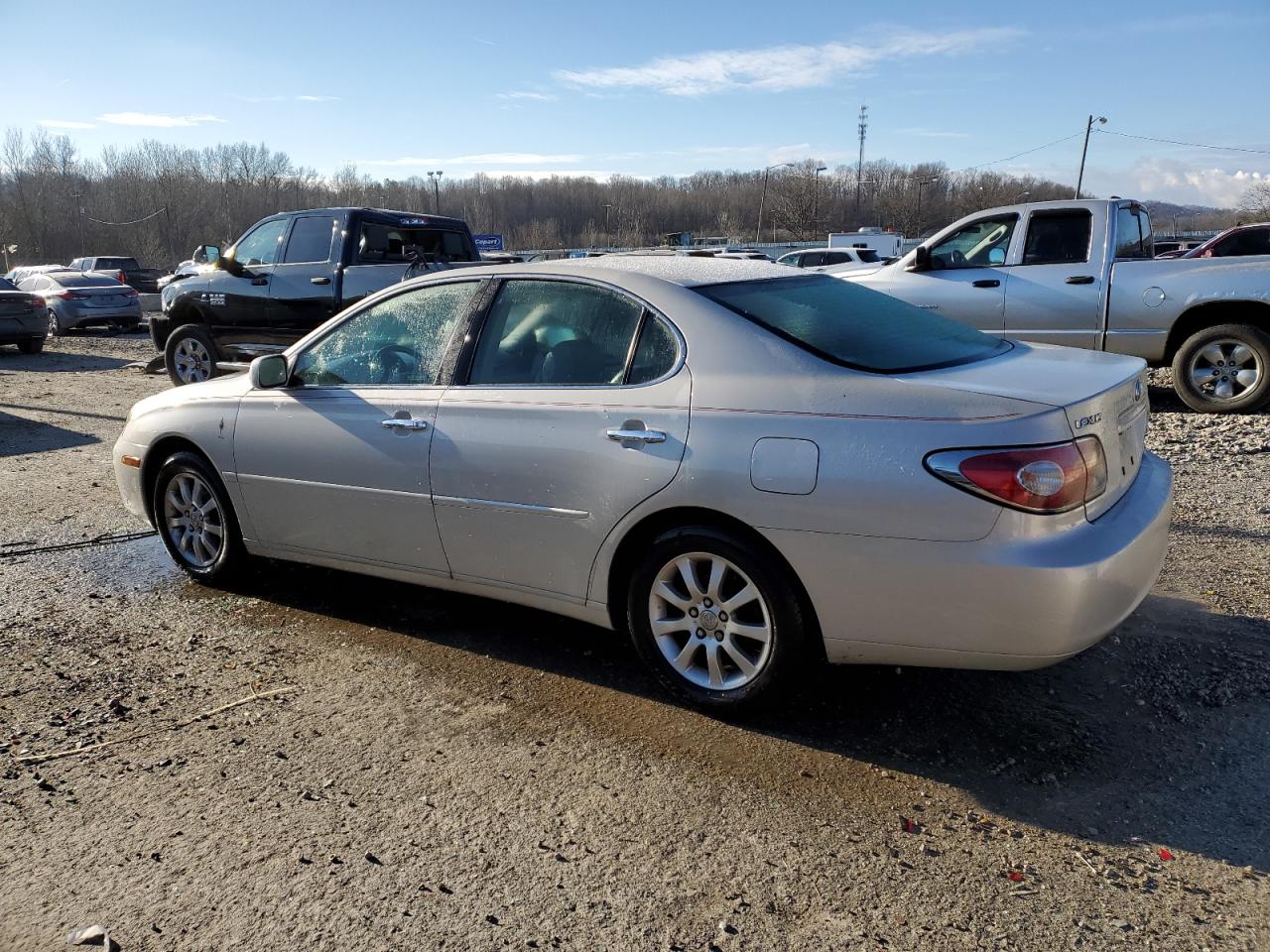 2002 Lexus ES - Image 2