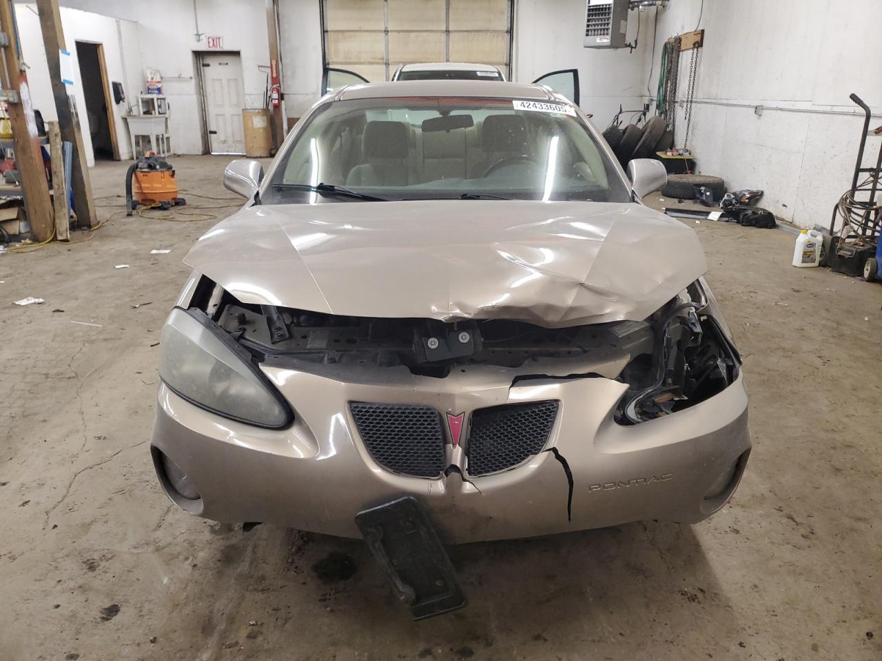 2007 Pontiac Grand Prix - Image 5