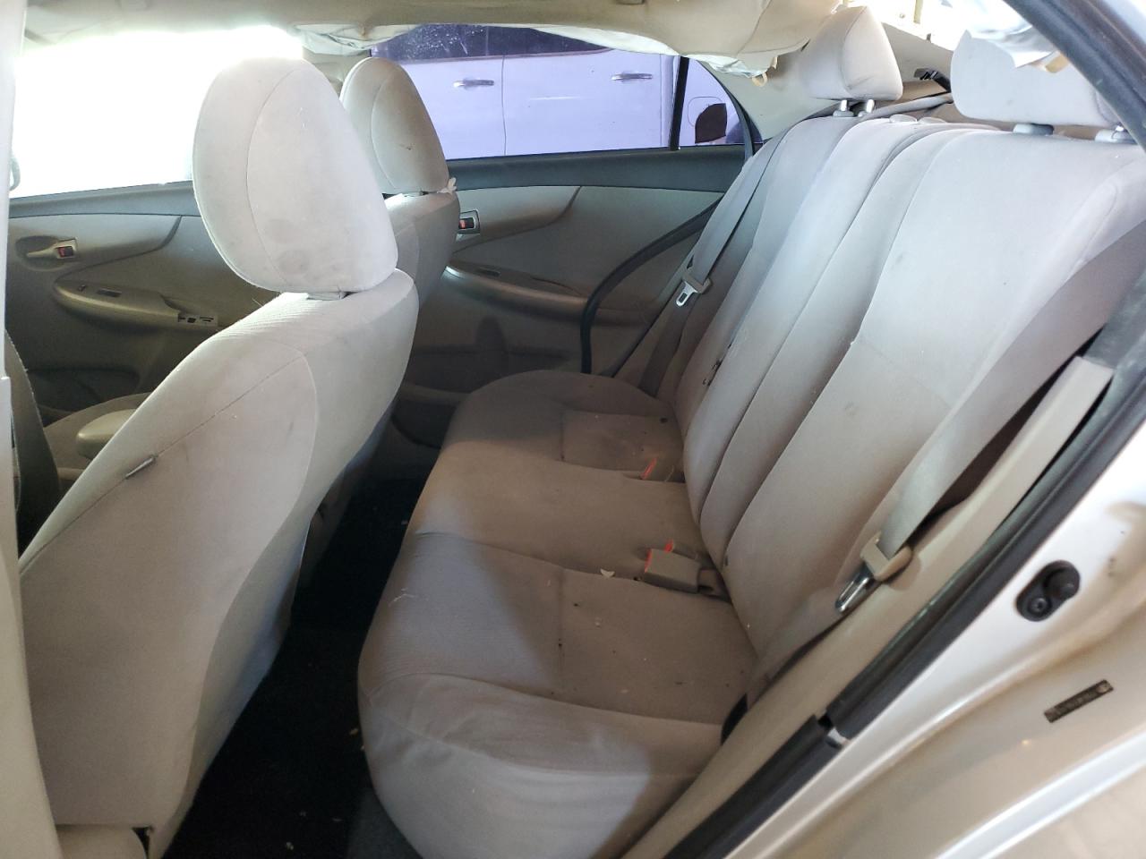 2011 Toyota Corolla - Image 10