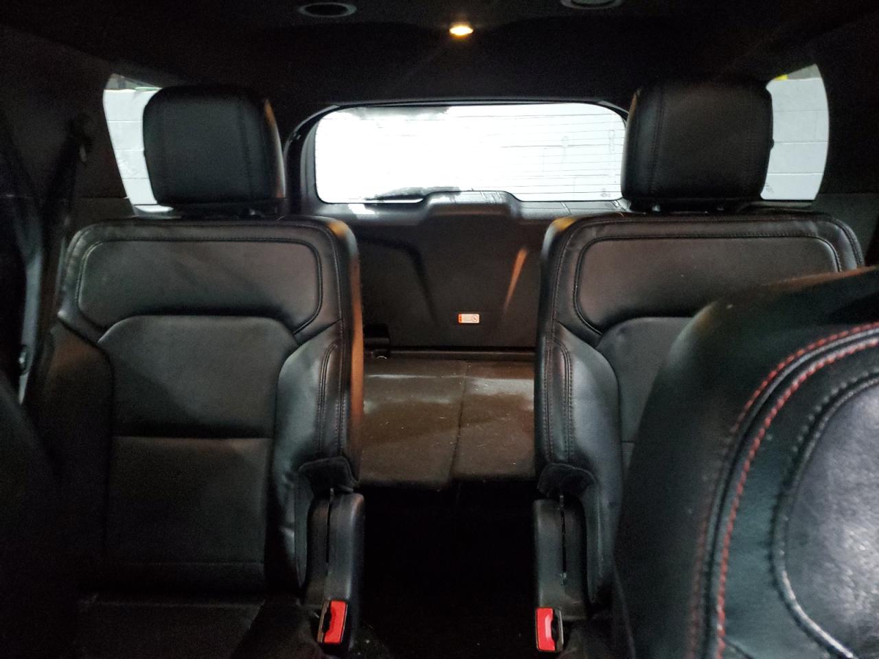 2016 Ford Explorer - Image 10
