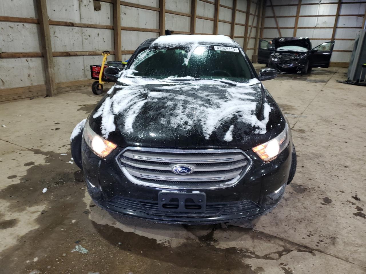 2013 Ford Taurus - Image 5