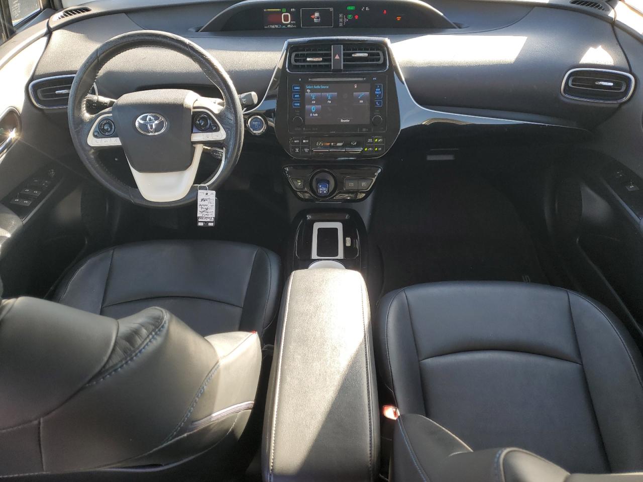 2016 Toyota Prius - Image 8
