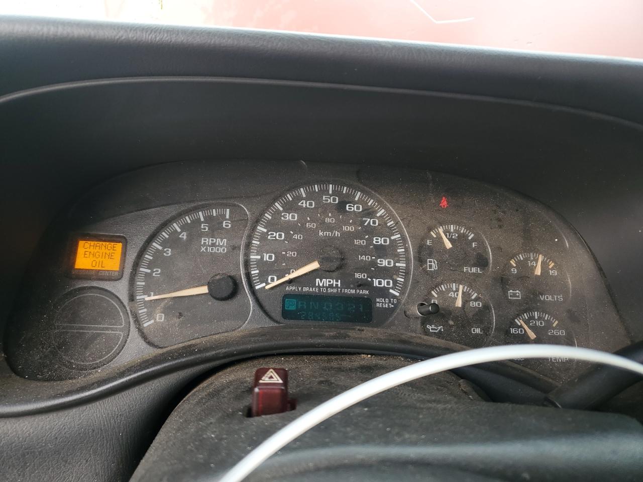 2002 Chevrolet Avalanche - Image 9