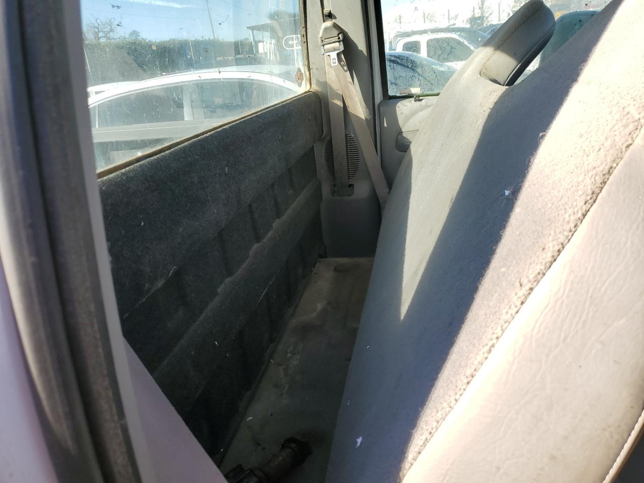 1999 Ford F350 Srw Super Duty VIN: 1FTSF30F9XEB63577 Lot: 86602284