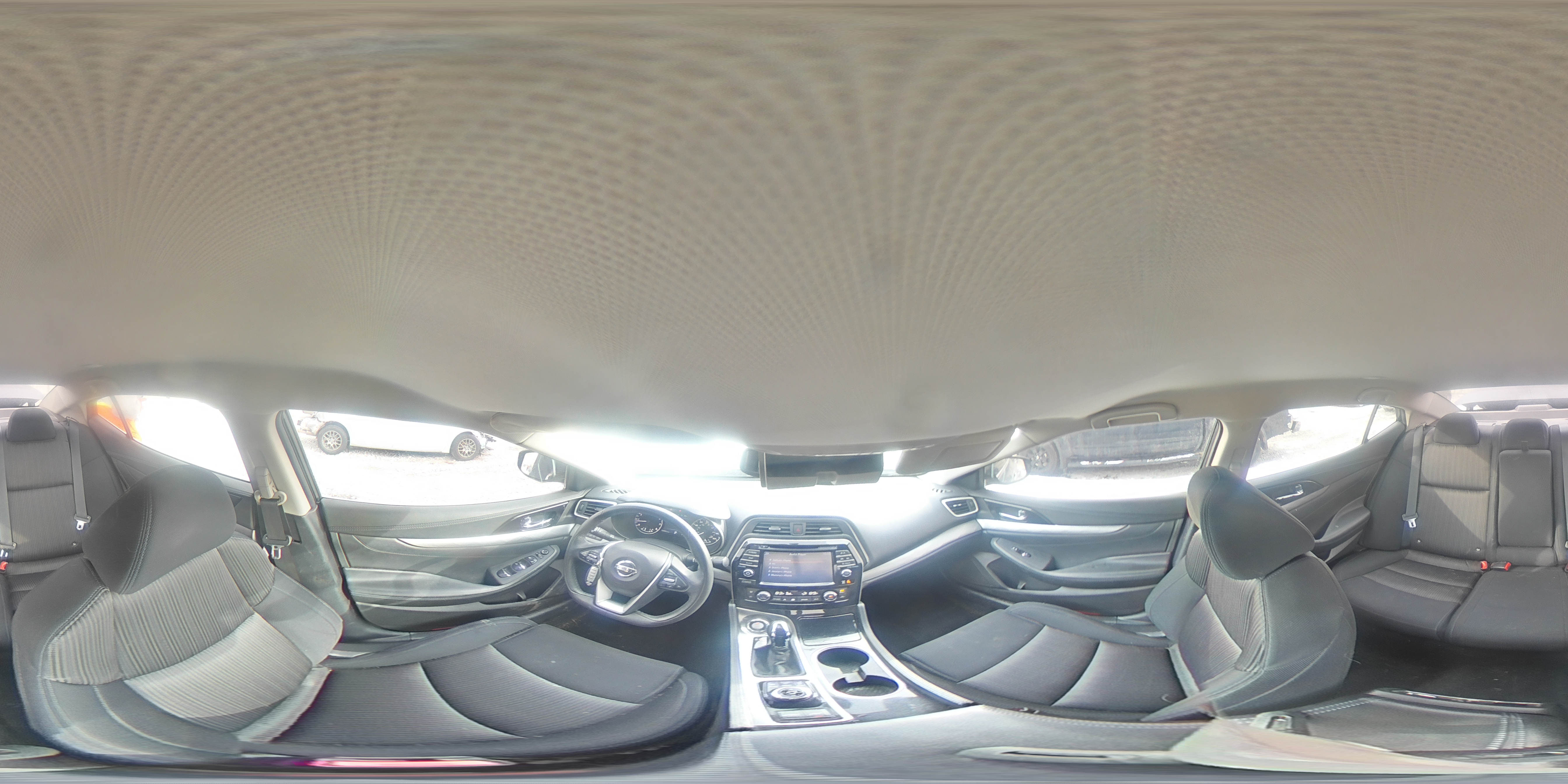2018 Nissan Maxima - Image 15