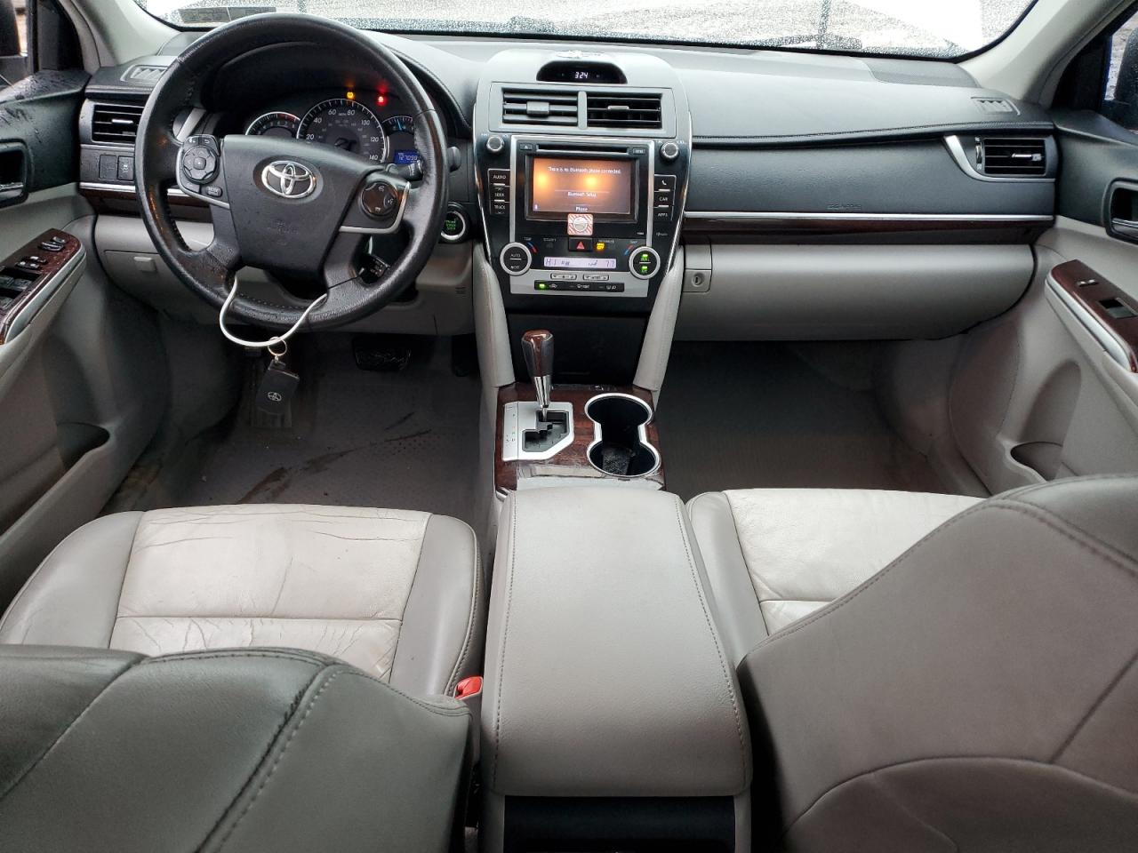 2012 Toyota Camry - Image 8