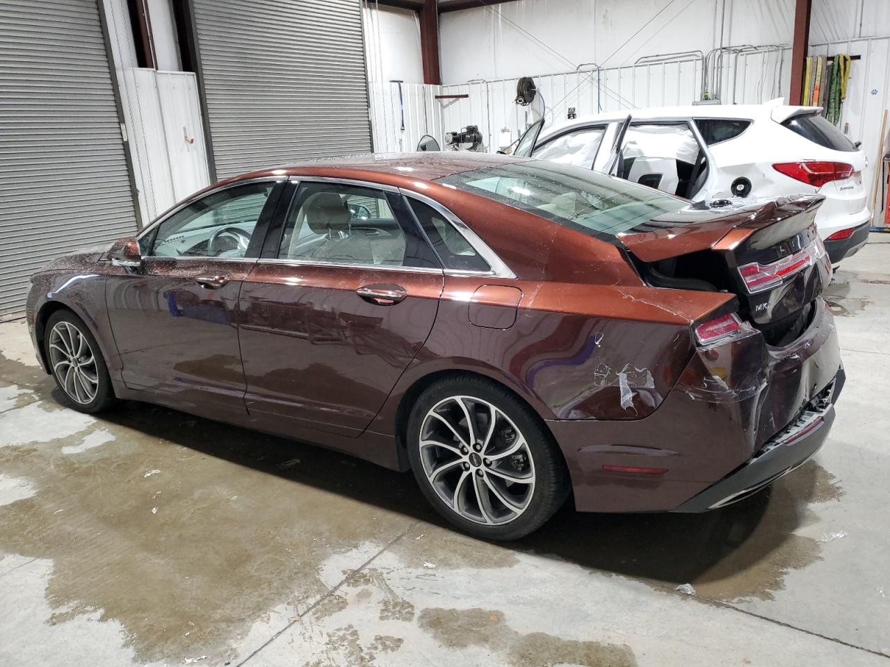 2019 Lincoln MKZ - Image 2