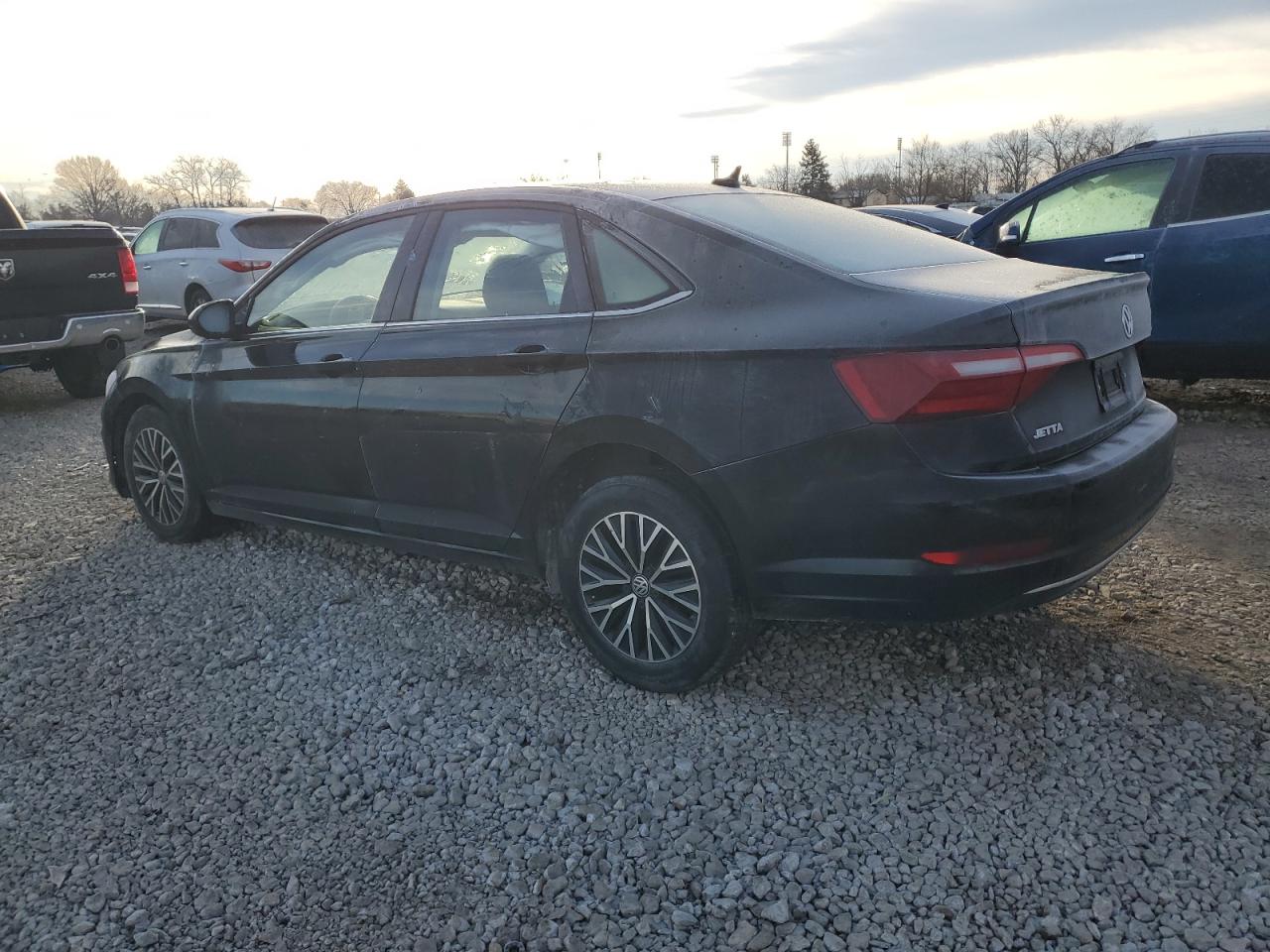 2021 Volkswagen Jetta - Image 2