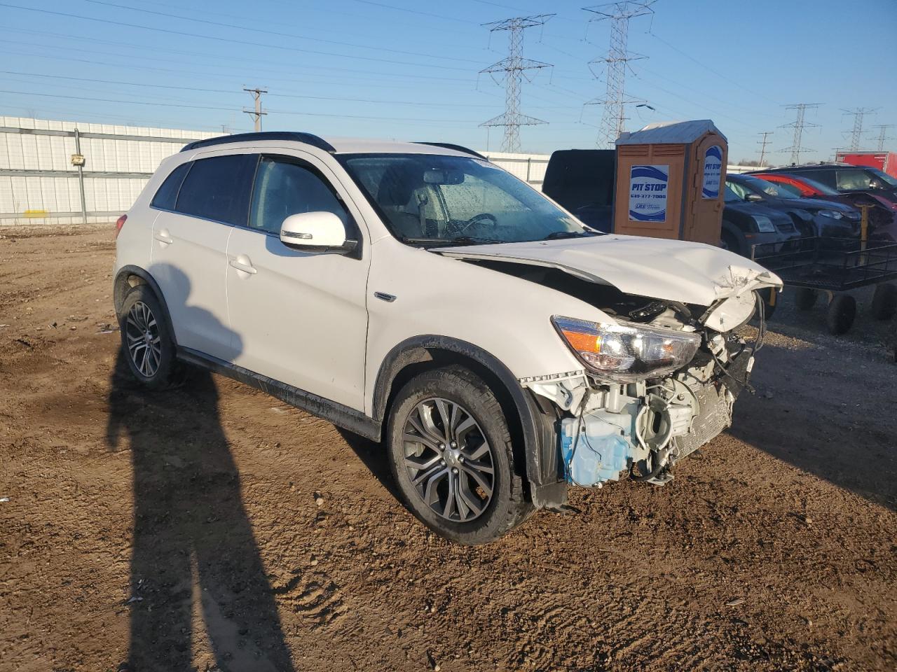 2018 Mitsubishi Outlander - Image 4