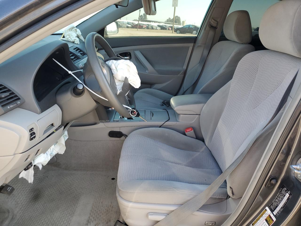2010 Toyota Camry - Image 7