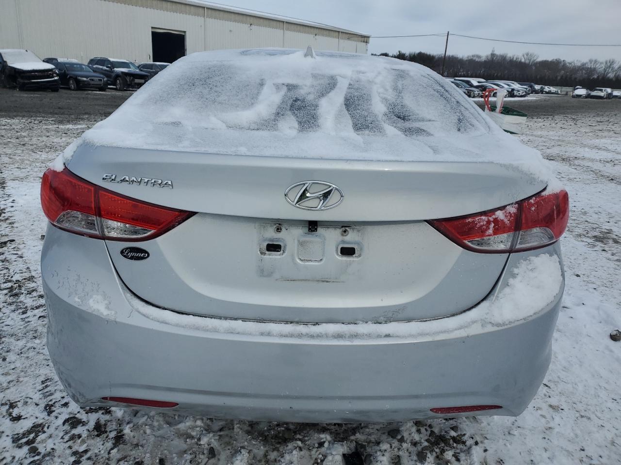 2013 Hyundai Elantra - Image 6