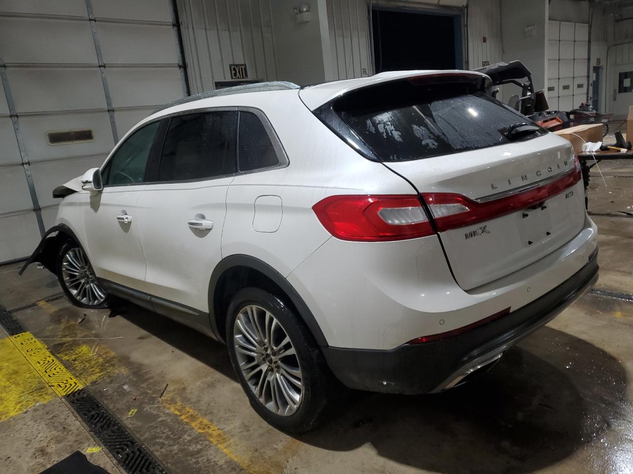 VIN 2LMTJ8LR3GBL62609 2016 LINCOLN MKX no.2