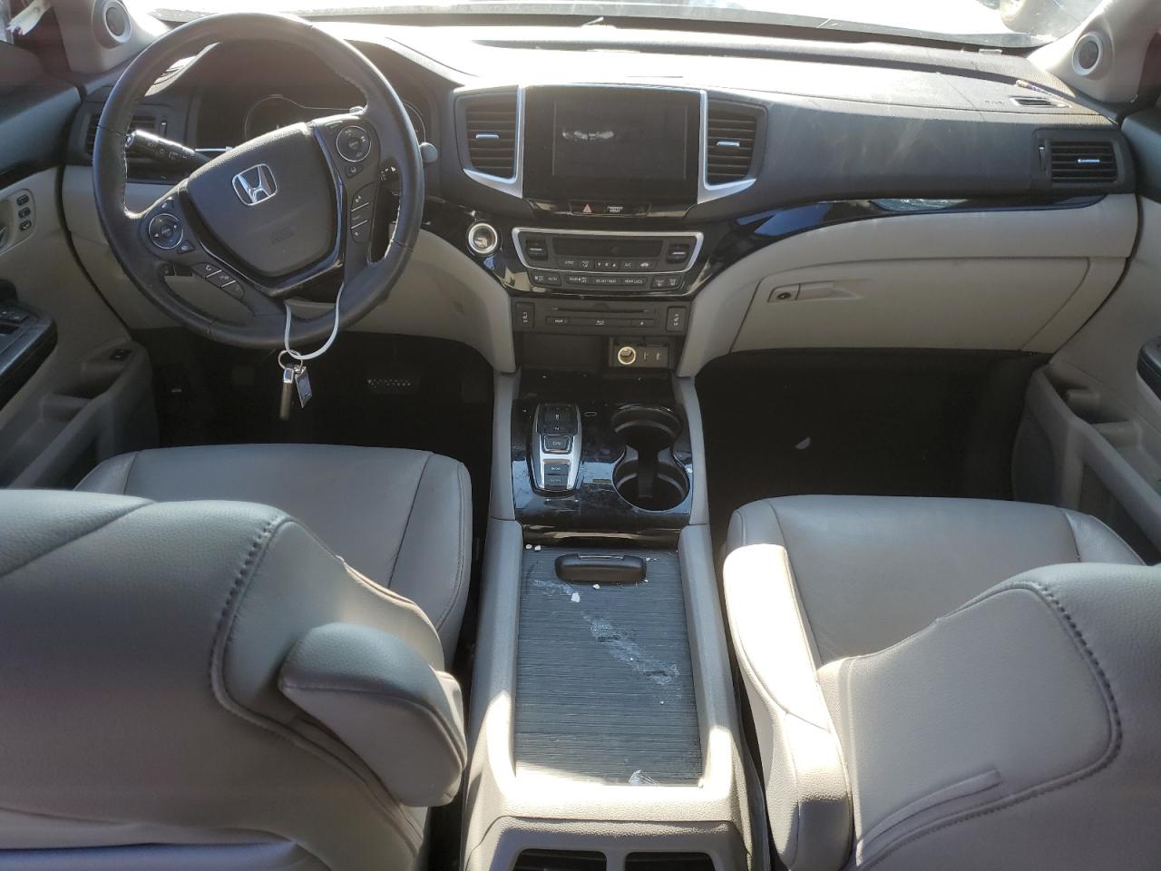 2016 Honda Pilot - Image 8