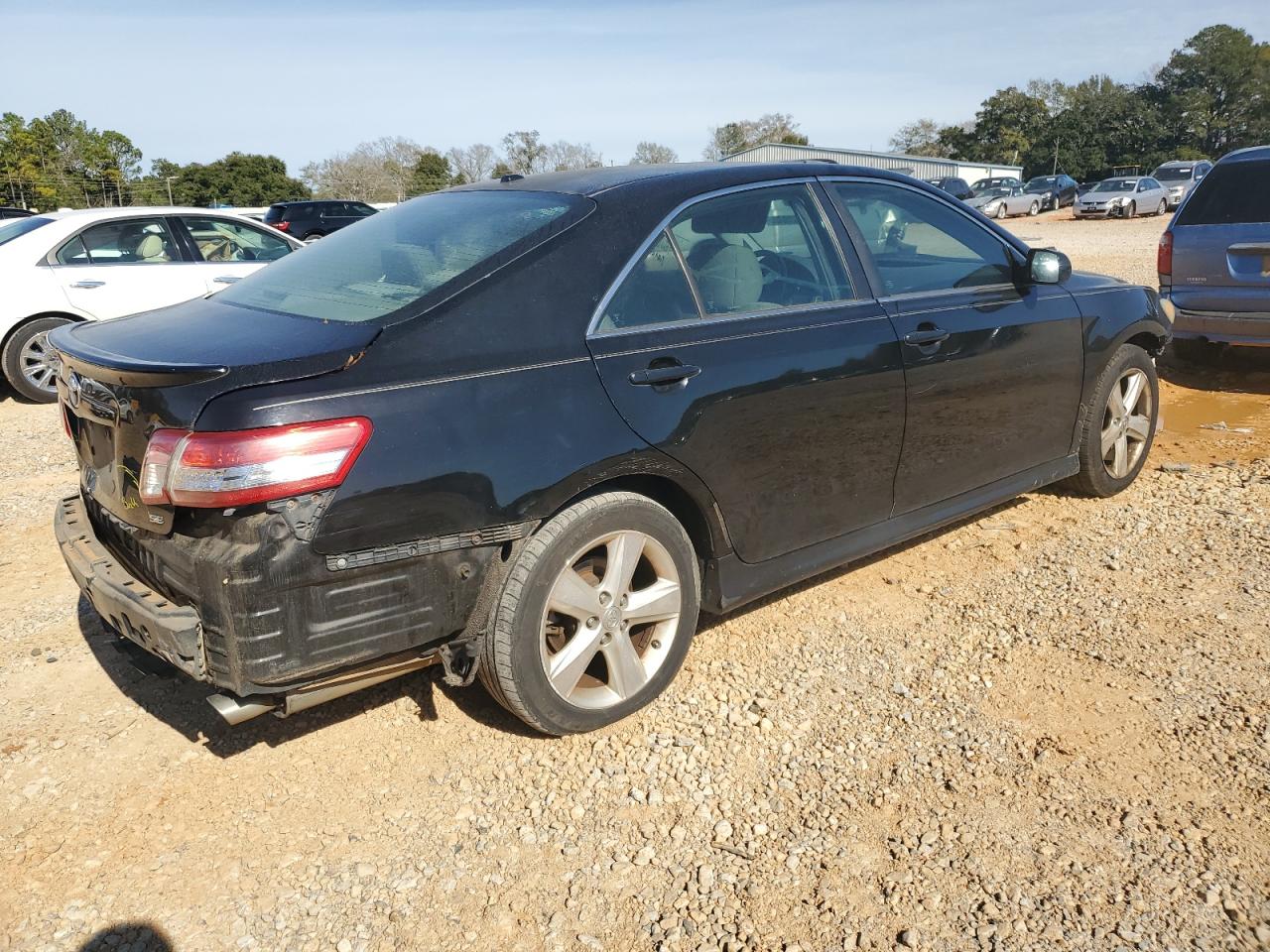2011 Toyota Camry - Image 3