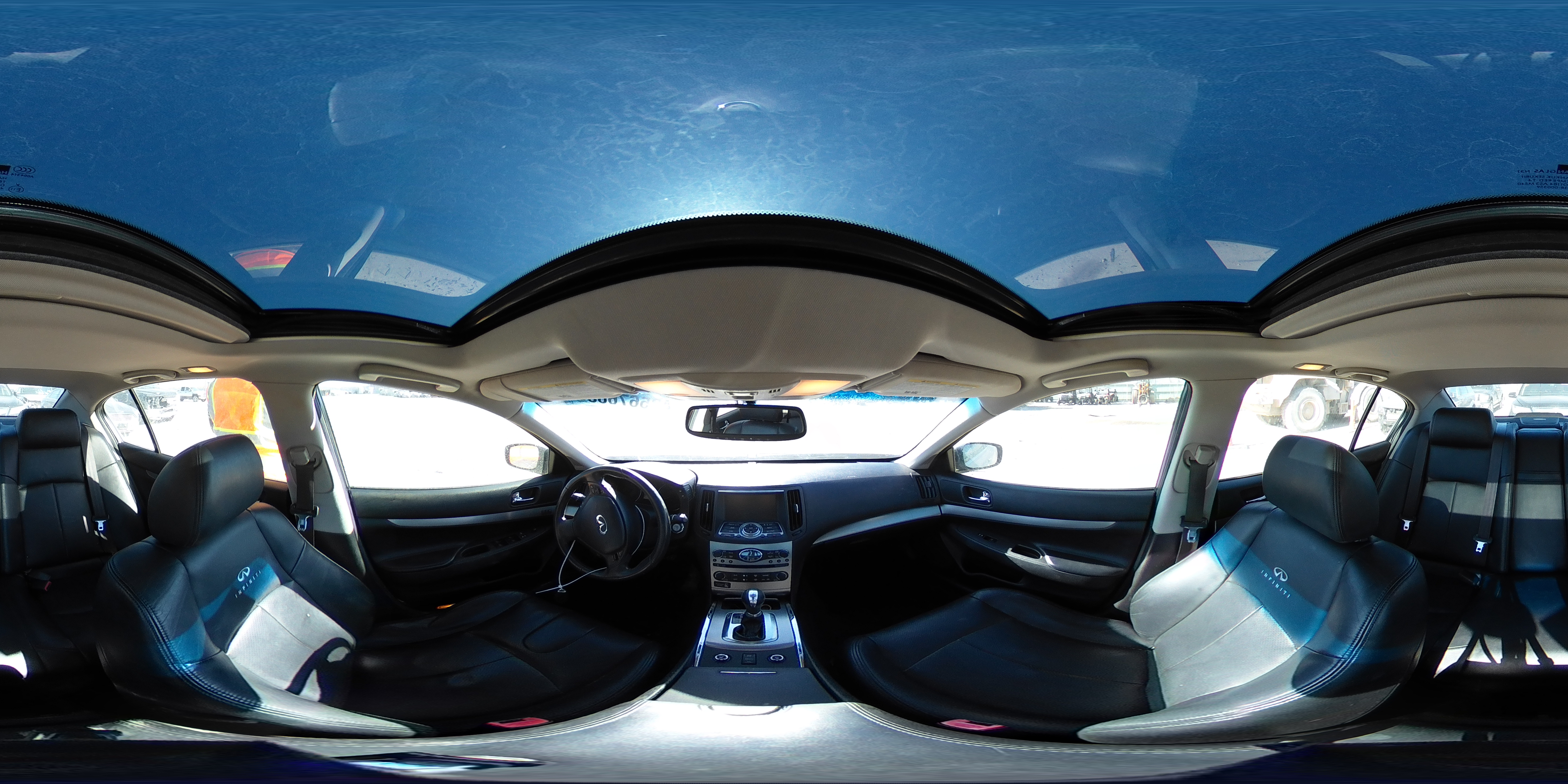 2012 Infiniti G - Image 14