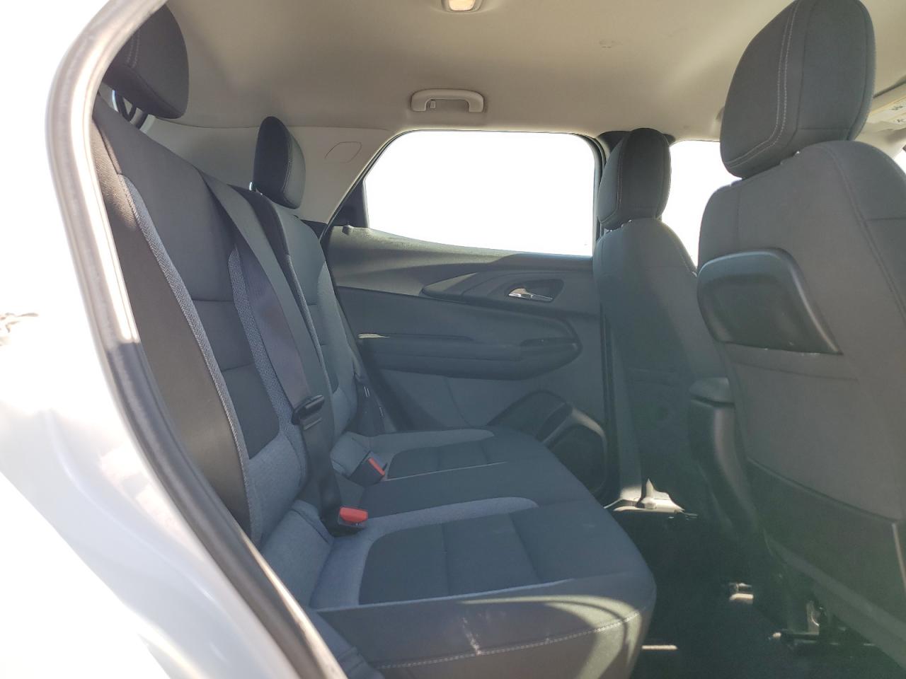 2022 Chevrolet TrailBlazer - Image 11