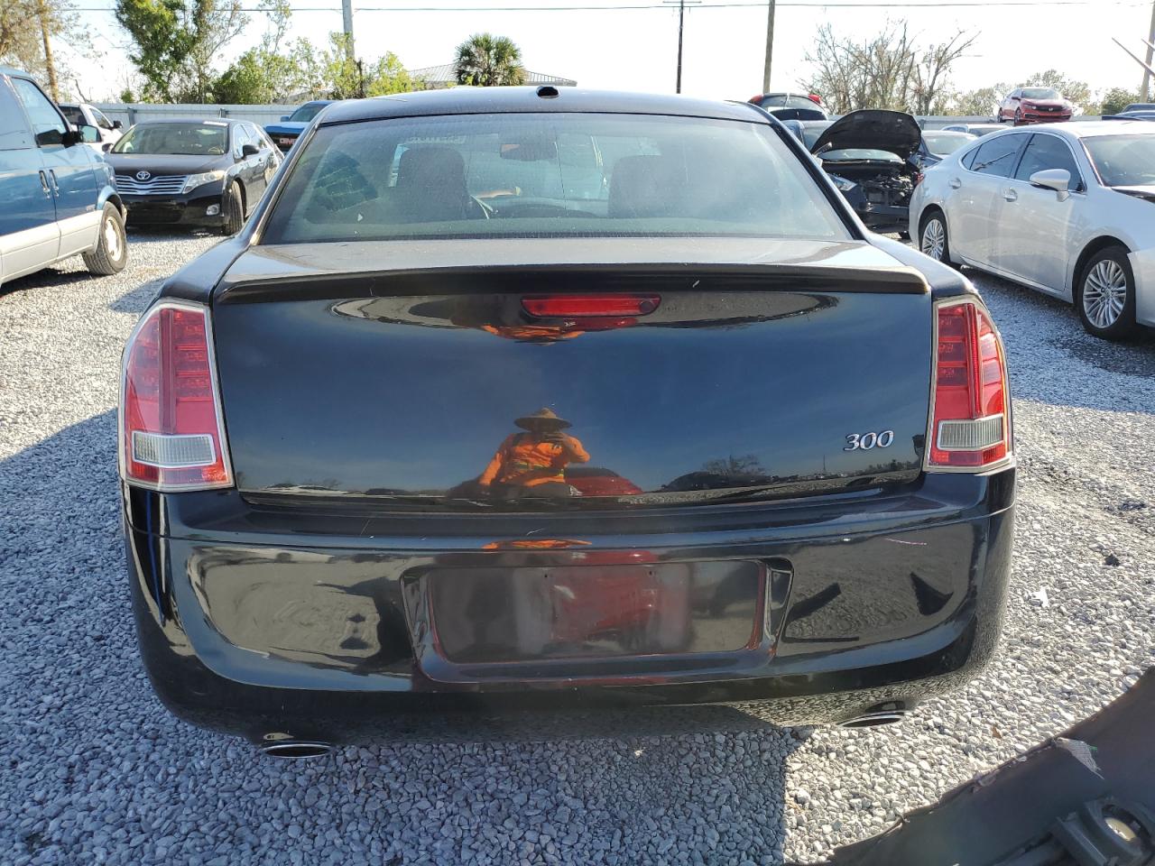 2014 Chrysler 300 - Image 6