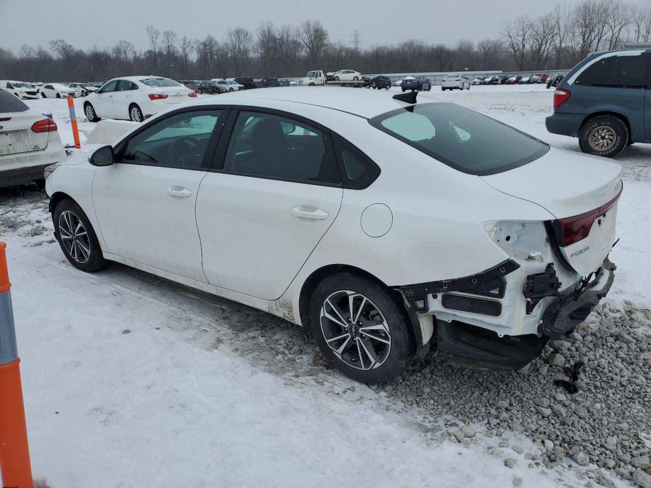 2023 Kia Forte - Image 2