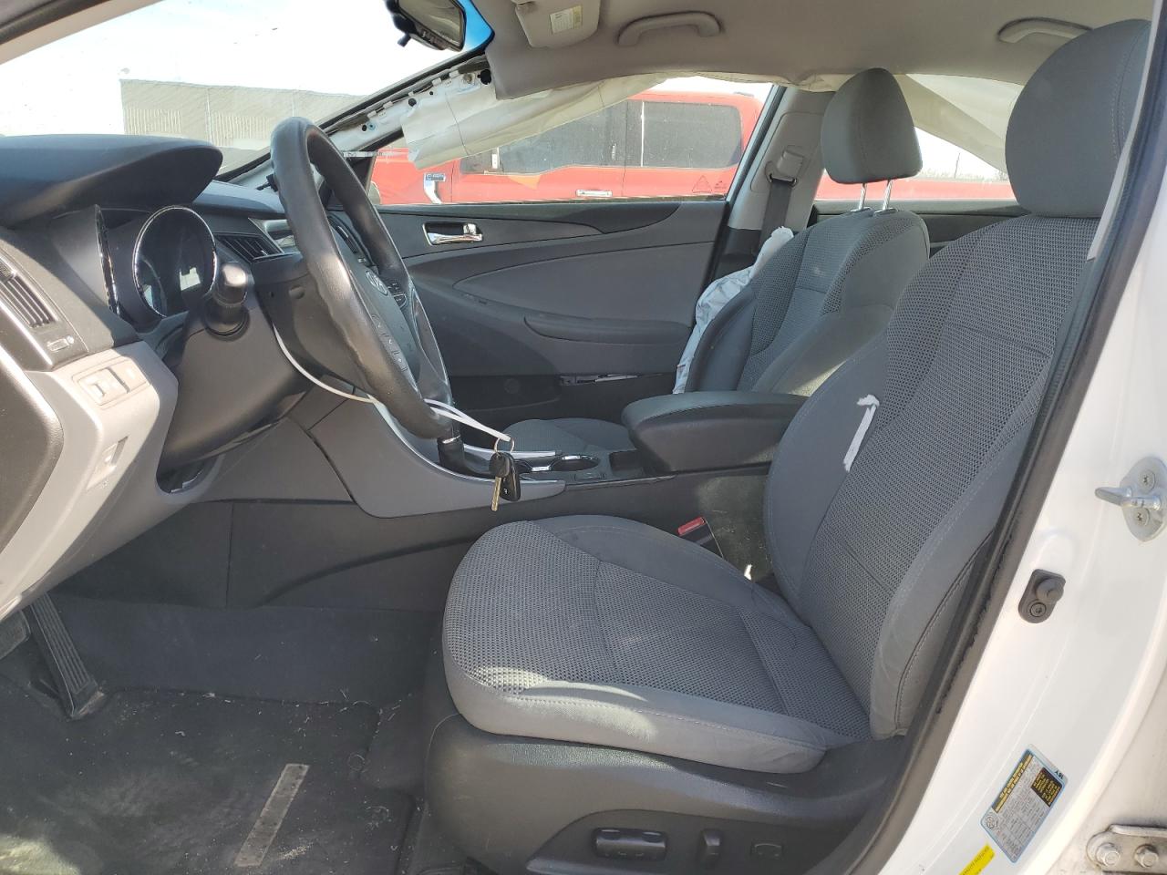 2014 Hyundai Sonata - Image 7