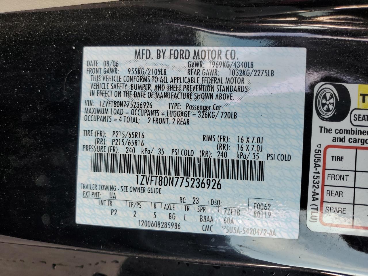 2007 Ford Mustang - Image 12