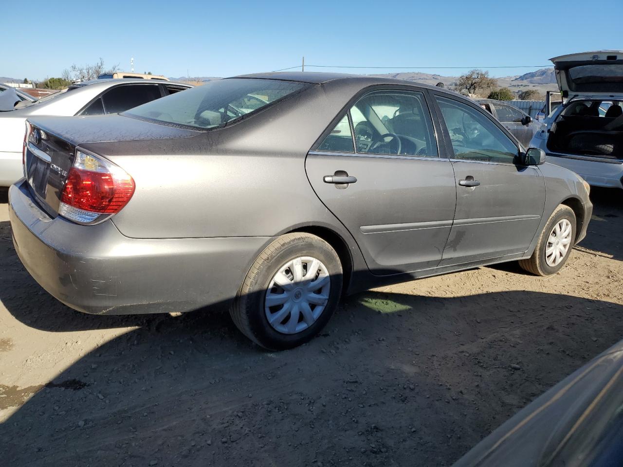 2005 Toyota Camry - Image 3