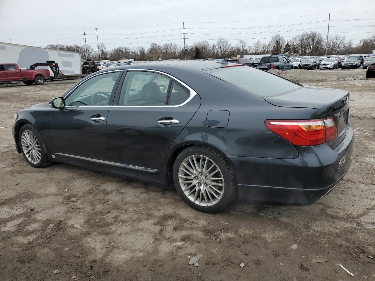2011 Lexus LS - Image 2