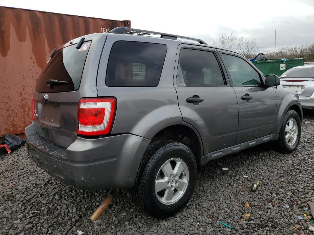 2009 Ford Escape - Image 3