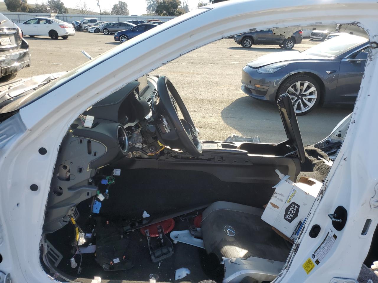 2022 Lexus IS - Image 7