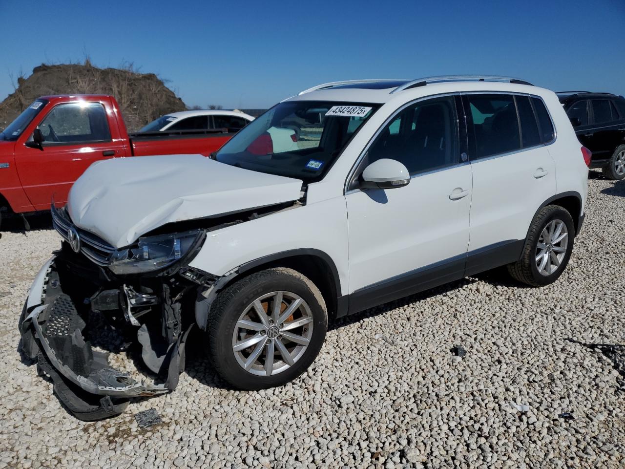 2017 Volkswagen Tiguan - Image 1