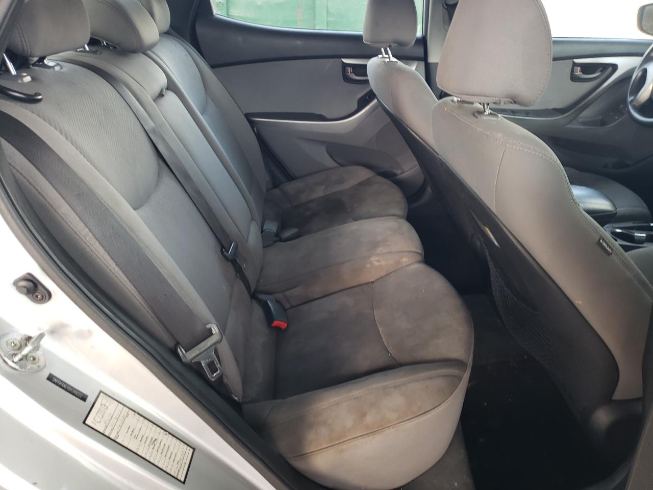 2013 Hyundai Elantra - Image 10