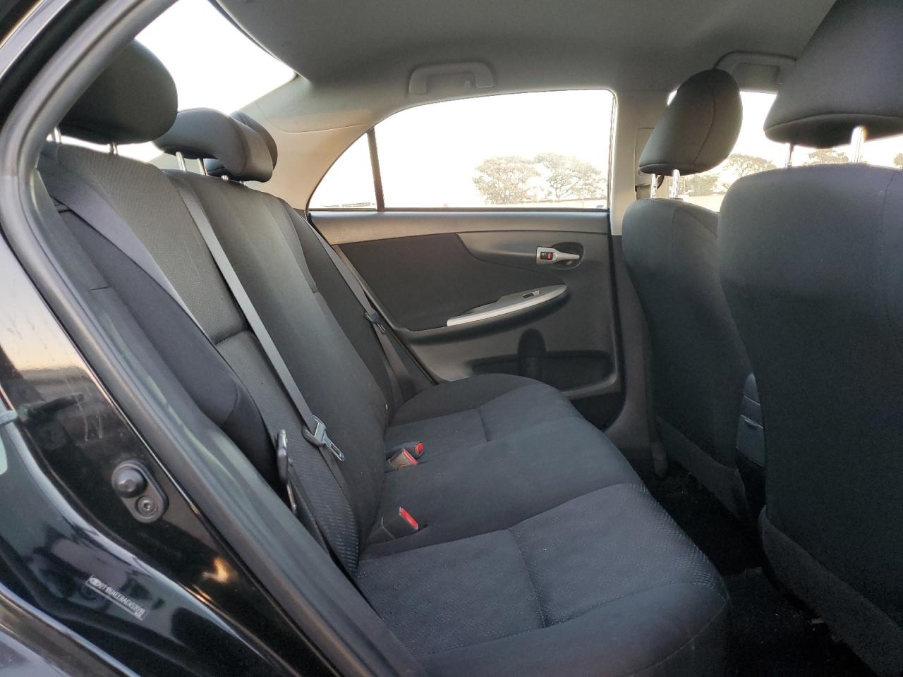 2010 Toyota Corolla - Image 10