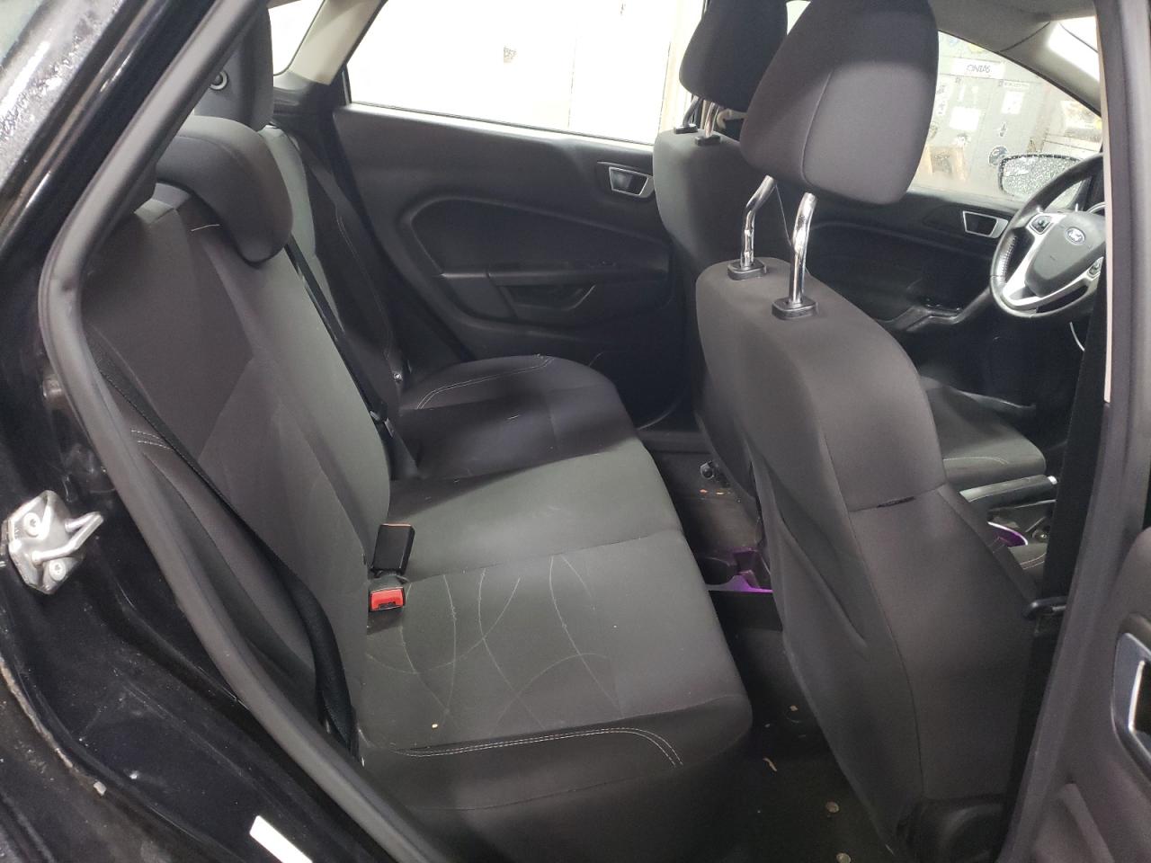 2016 Ford Fiesta - Image 10