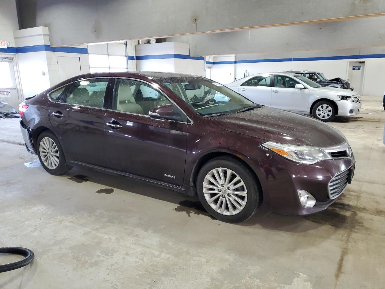 2014 Toyota Avalon - Image 4