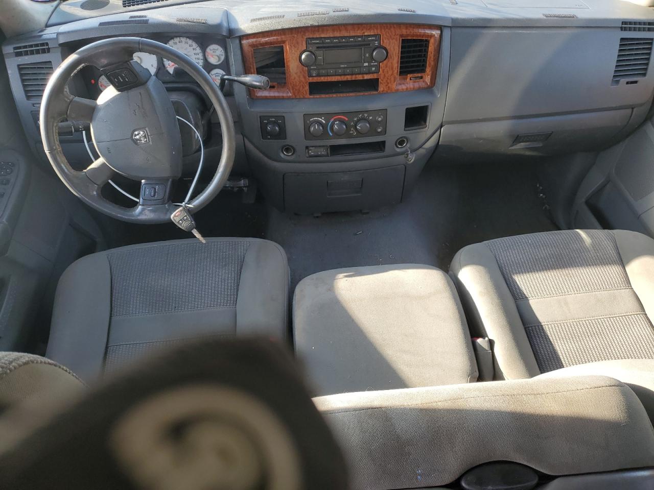 2006 Dodge RAM - Image 8