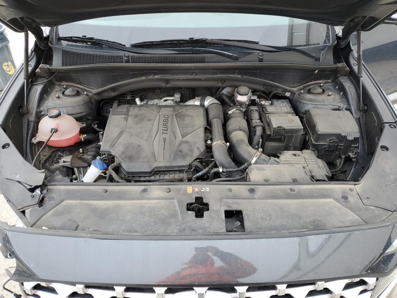 2022 Hyundai Santa Fe - Image 12